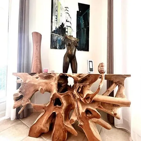 Palazzi Avec Piscine 빌라 *