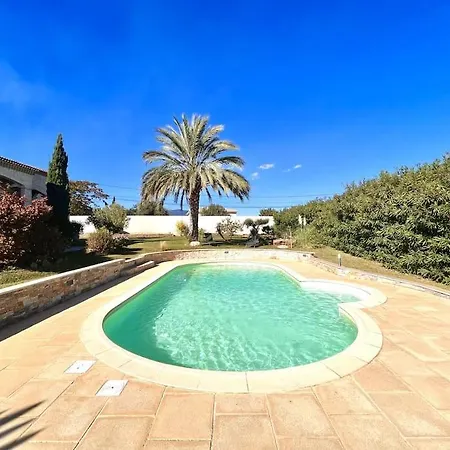 빌라 Palazzi Avec Piscine *