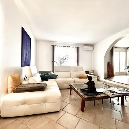 Palazzi Avec Piscine Villa